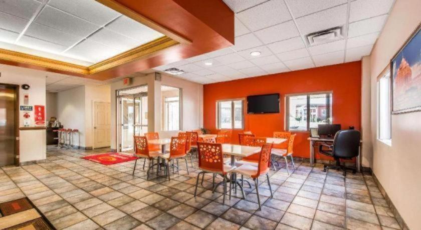Red Roof Inn Johnstown Exterior foto